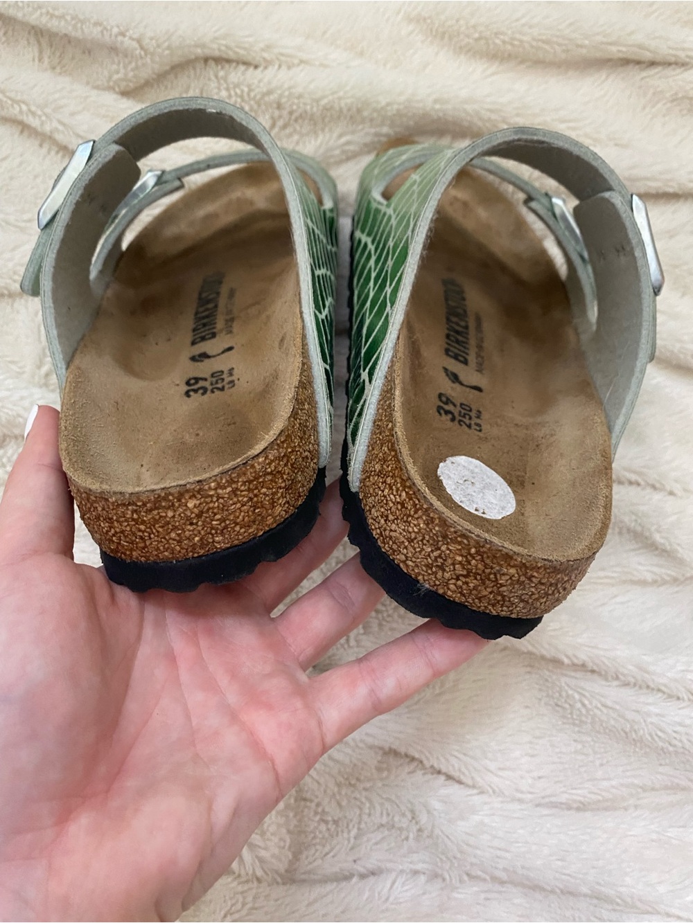 Birkenstock Arizona sandals Gator Gleam metallic green Sz 39 narrow - Picture 4 of 6
